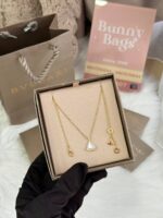 Bulgari 扇子项链