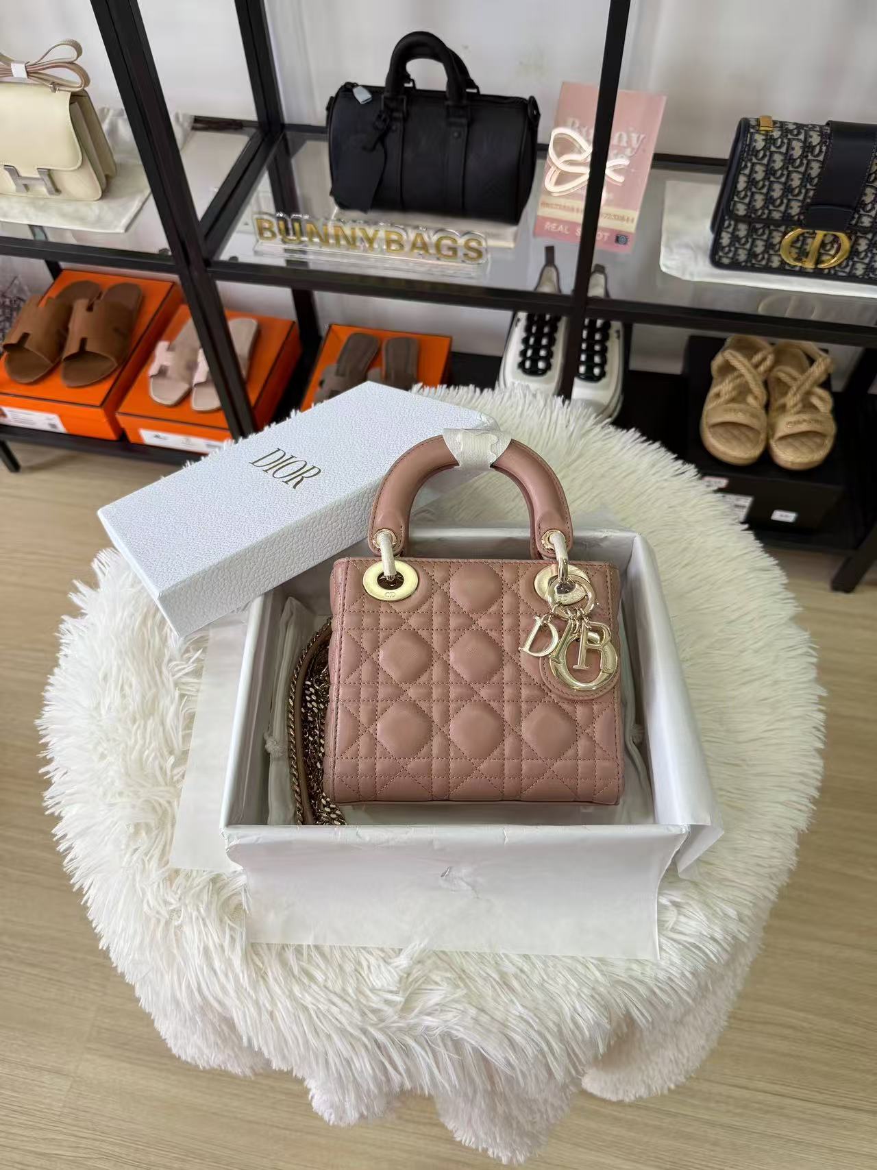 332 Lady Dior Mini 玫瑰粉 - Image 1