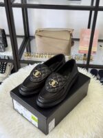 Chanel 书包扣乐福鞋
