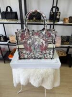 Dior Book Tote Medium - Image 2