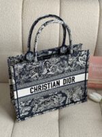 Dior book tote medium - Image 2