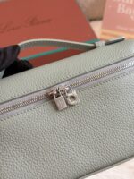 Loro piana L19豆沙绿银扣 - Image 4