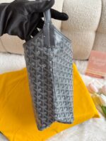 Goyard Hobo - Image 8