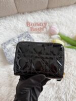 Dior caro拉链卡包 漆皮黑 - Image 6