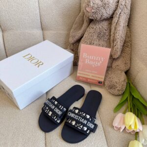 Dior 魔术贴凉鞋 Size36