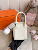 Lindy Mini 奶昔白淡金扣 - Image 6