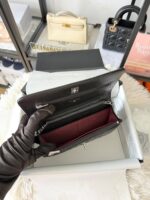 Chanel woc 牛皮银扣 - Image 3