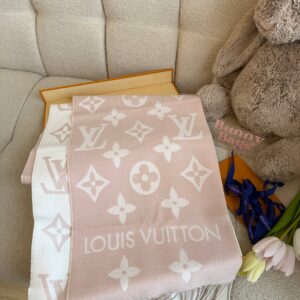 LV Essential 围巾粉色